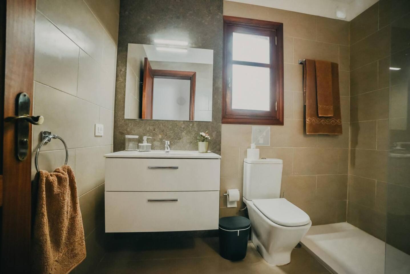 Agradable Y Familiar Con Piscina Casa Inima Villa Playa Blanca  Exteriör bild