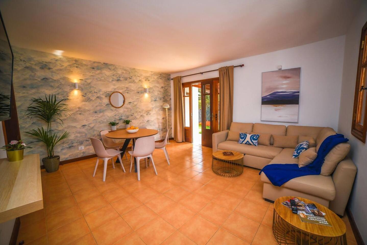 Agradable Y Familiar Con Piscina Casa Inima Villa Playa Blanca  Exteriör bild